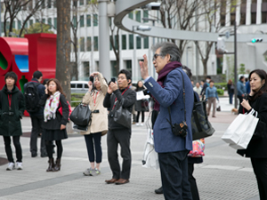 An outing to five Tokyo public art spots! MAMC Members-only Event Public Art Tour: Photo Report
