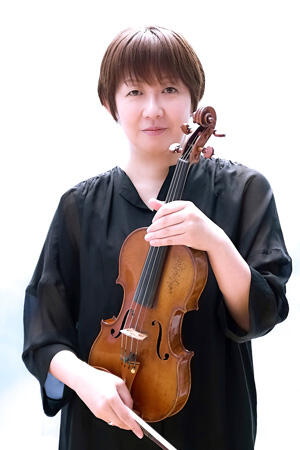 甲斐史子（ヴィオラ）