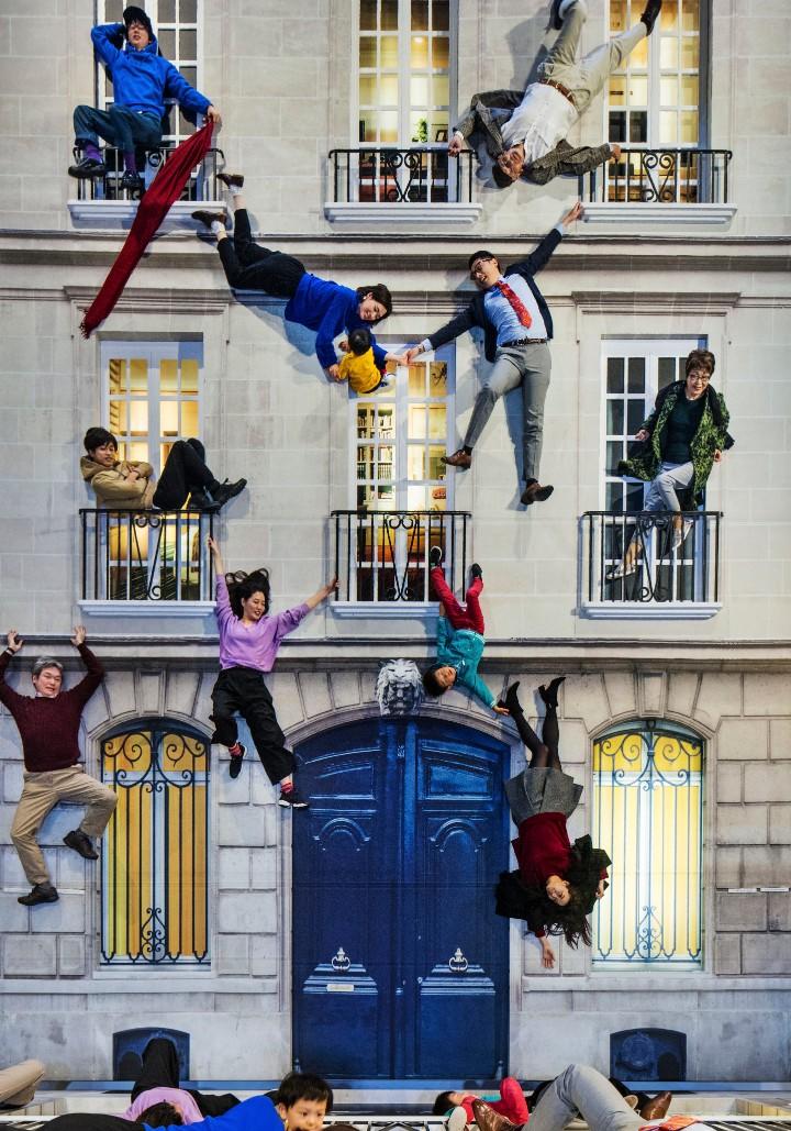 Leandro Erlich Building