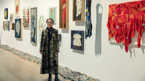 EMBROIDER ON A HISTORY